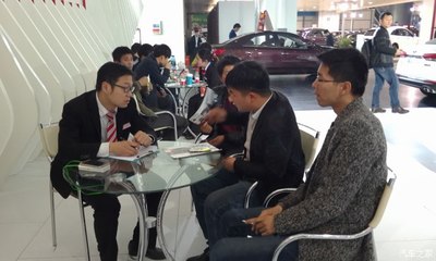 【快!快!快!聽說這家的車展優(yōu)惠延時啦_湖北起亞直營店店內(nèi)活動】-汽車之家