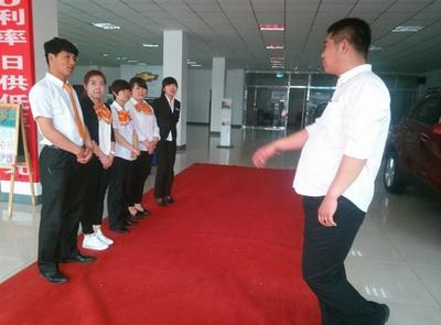 全民討論:4S店業(yè)務員(銷售顧問)真的很懂車嗎?